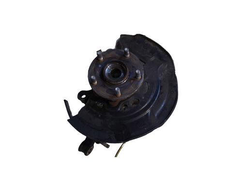 Used Left front steering knuckle Left front steering knuckle TOYOTA AURIS (_E18_) 1.8 Hybrid (ZWE186_, ZWE186R) (136 hp) 33404643 33404643
