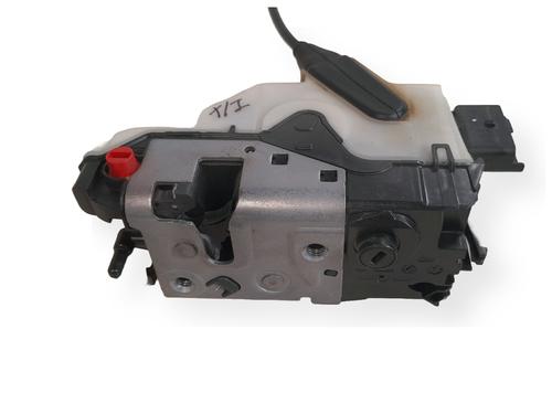 rear-left-lock-peugeot-2008-i-cu_-2013-34469647 main image