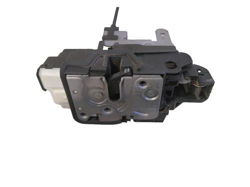 front-left-lock-volvo-v40-hatchback-525-2012-2013-2014-2015-2016-2017-2018-2019-34548791 main image