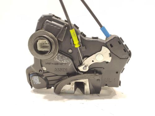 Used Front left lock TOYOTA AVENSIS Estate (_T25_) 2.2 D-4D (ADT251_, ADT251R) (150 hp) 14474728