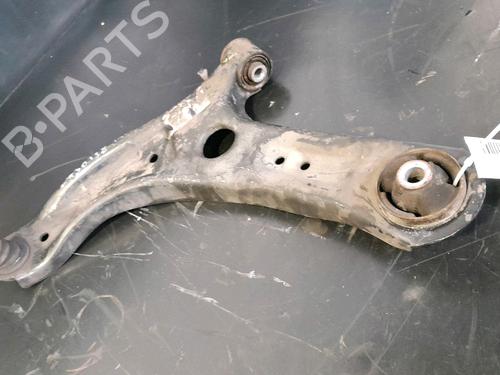 Used Left front suspension arm HYUNDAI i20 II (GB, IB) 1.2 (84 hp) 17696995