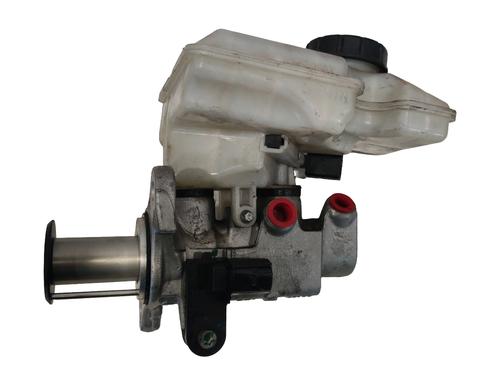 brake-master-cylinder-vw-golf-vii-5g1-bq1-be1-be2-2012-2013-2014-2015-2016-2017-2018-2019-2020-2021-34546868 main image
