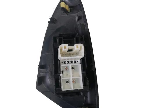 Right front window switch PEUGEOT 108 1.2 | BP24841708I26 
