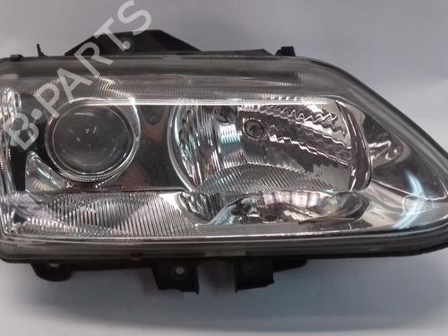 Używane Lampa przednia prawa RENAULT ESPACE III (JE0_) 2.2 dCi (JE0K) (130 hp) 18535470
