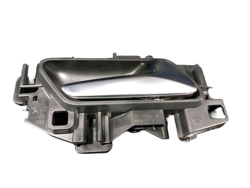 Used Interior handle Interior handle CITROËN C4 III (BA_, BB_, BC_) 1.2 PureTech 130 (BAHNSA, BAHNSB) (130 hp) 33405397 33405397