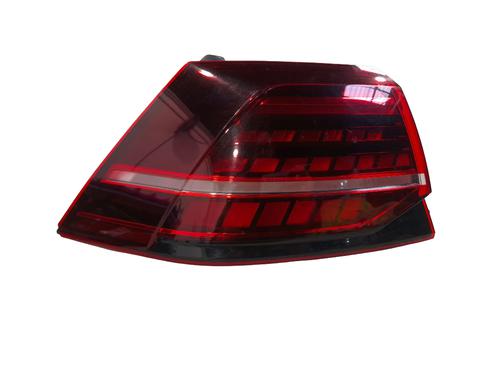 left-taillight-vw-golf-vii-5g1-bq1-be1-be2-2012-2013-2014-2015-2016-2017-2018-2019-2020-2021-34546860 main image