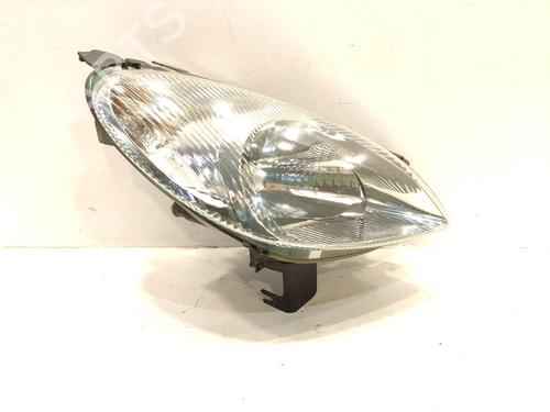 Right headlight CITROËN XSARA PICASSO (N68) 2.0 HDi | BP14446985C29 