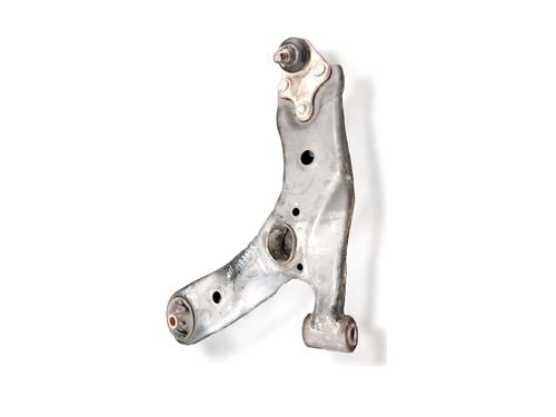 Used Left front suspension arm TOYOTA AURIS (_E18_) [2012-2018]  21520121