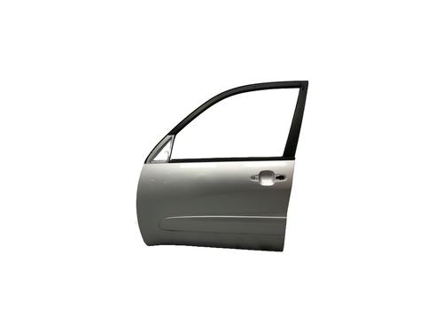Used Left front door TOYOTA RAV 4 II (_A2_) 1.8 (ZCA25_, ZCA26_, ZCA25W, ZCA26W) (125 hp) 23093105