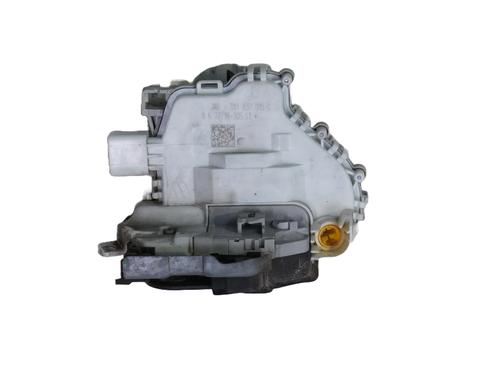 front-left-lock-audi-a4-b9-avant-8w5-8wd-2015-34464027 main image
