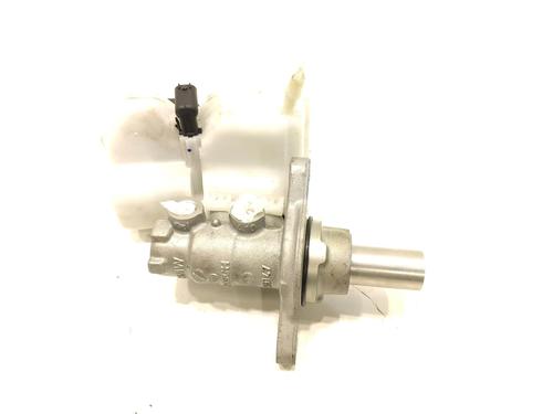 Used Brake master cylinder BMW X1 (F48) [2014-2022]  14469375