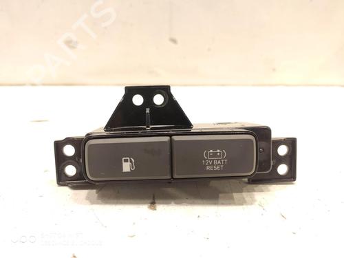 Used Switch HYUNDAI IONIQ (AE) 1.6 GDI Hybrid (105 hp) 14477288
