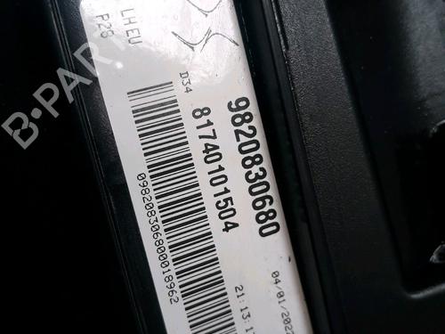 left-taillight-ds-ds-3-ds-3-crossback-ur_-uc_-uj_-2018-33404398 main image