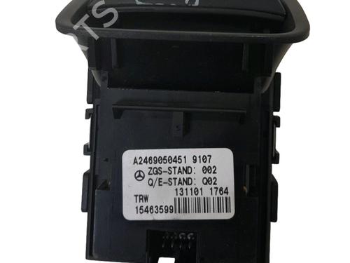 switch-mercedes-benz-a-class-w176-2012-2013-2014-2015-2016-2017-2018-34465978 main image