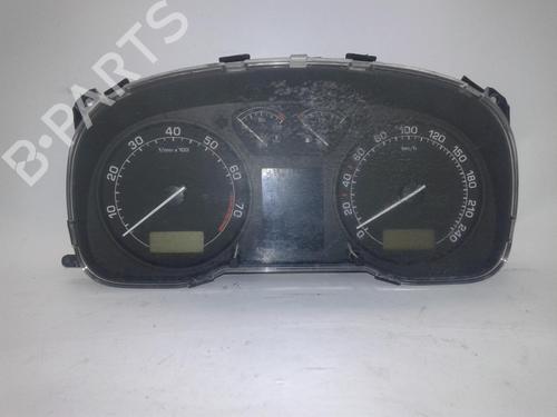 Used Instrument cluster Instrument cluster SKODA OCTAVIA II (1Z3) [2004-2013] 34481974 34481974