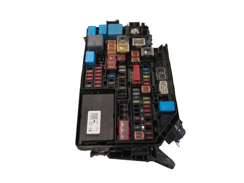 Used Fuse box Fuse box TOYOTA COROLLA Estate (_E21_) 2.0 Hybrid (MZEH12) (180 hp) 35733664 35733664