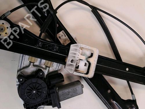 Used Front right window mechanism Front right window mechanism MINI MINI CLUBMAN (R55) Cooper D (112 hp) 34463606 34463606