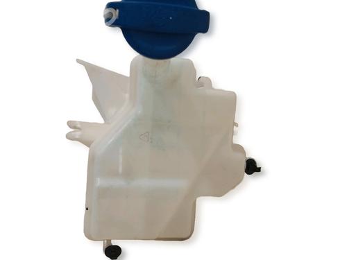 windscreen-washer-tank-kia-stonic-yb-2017-33406940 main image