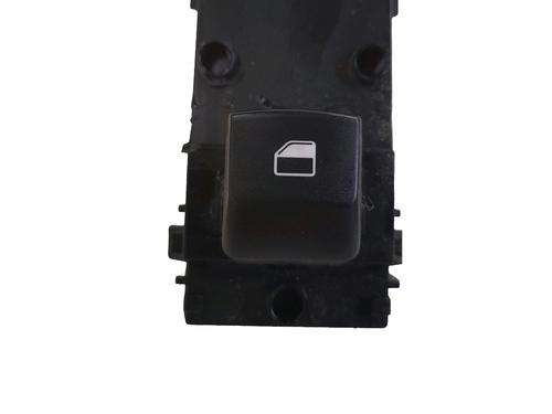 switch-kia-ceed-cd-2018-34552775 main image