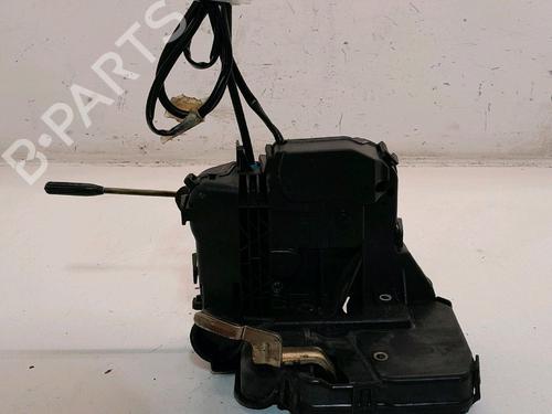 Serrure avant droite MERCEDES-BENZ C-CLASS (W203) C 180 Kompressor (203.046) (143 hp) 15670220