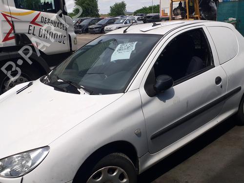 Used Radiator fan PEUGEOT 206 Van 1.4 HDi (68 hp) 26144702
