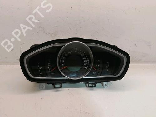 Used Instrument cluster VOLVO V40 Hatchback (525) D2 (114 hp) 15469545