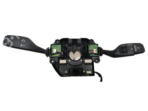 switch-bmw-i3-i01-2013-34546677 main image