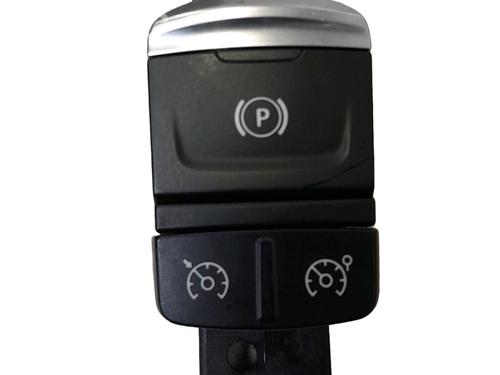 hand-brake-renault-megane-iv-grandtour-k9amn_-2016-33409278 main image