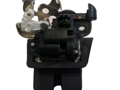 Tailgate lock AUDI A4 B8 (8K2) 2.0 TDI | BP26001979C101 