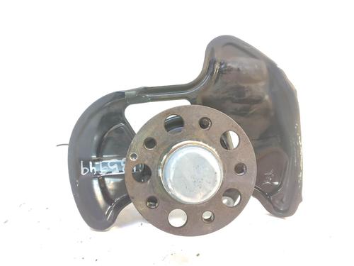Used Left front steering knuckle Left front steering knuckle MERCEDES-BENZ C-CLASS (W204) C 220 CDI (204.008) (170 hp) 34487489 34487489