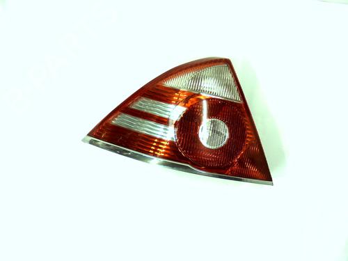 Used Left taillight FORD MONDEO III Saloon (B4Y) [2000-2007]  17590570