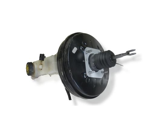 Used Servo brake DACIA SANDERO II 1.5 dCi 75 / Blue dCi 75 (B8JW, B8M4, B8AH, B8M7, B8M6) (75 hp) 22197989