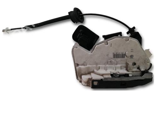 front-right-lock-seat-leon-st-5f8-2012-2013-2014-2015-2016-2017-2018-2019-2020-34467293 main image