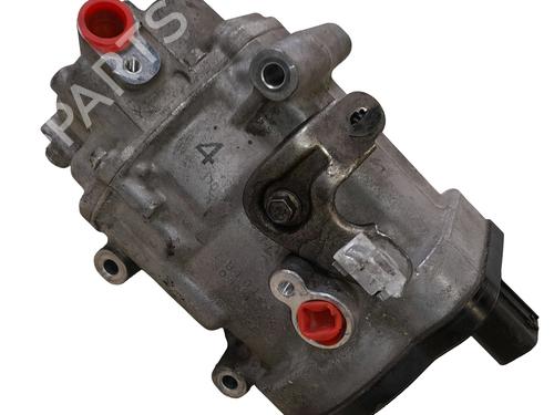 Used AC compressor AC compressor TOYOTA COROLLA Saloon (_E21_) 1.8 VVTi Hybrid (ZWE211, MZEA12) (98 hp) 35732154 35732154