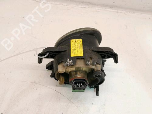 Used Right front fog light Right front fog light MERCEDES-BENZ B-CLASS Sports Tourer (W245) B 180 CDI (245.207) (109 hp) 33403938 33403938