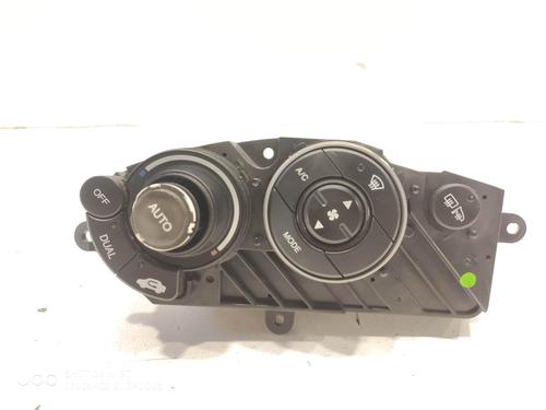 Used Climate control Climate control RENAULT CLIO III (BR0/1, CR0/1) 1.4 16V (98 hp) 39753136 39753136
