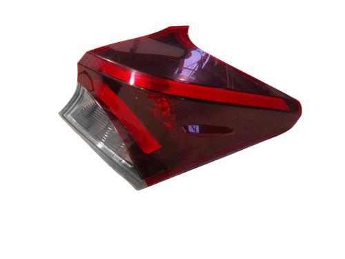 Used Right taillight Right taillight TOYOTA AURIS (_E18_) 1.8 Hybrid (ZWE186_, ZWE186R) (136 hp) 34548622 34548622