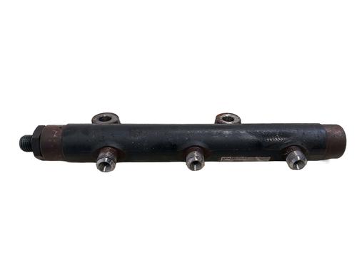 Used Injection rail LAND ROVER RANGE ROVER SPORT I (L320) 2.7 D 4x4 (190 hp) 25710573