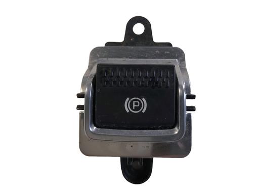 switch-jaguar-f-pace-x761-2015-34467319 main image