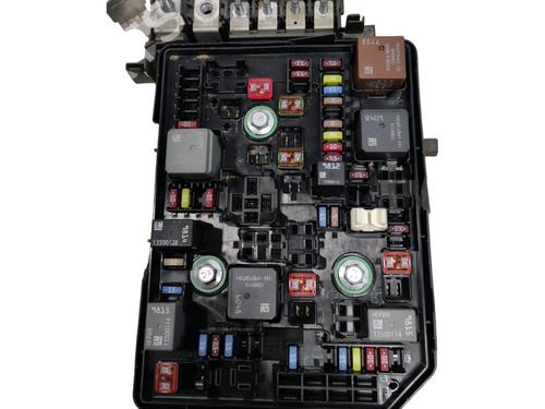 fuse-box-opel-astra-k-b16-2015-2016-2017-2018-2019-2020-2021-2022-35733557 main image
