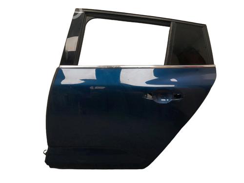 left-rear-door-renault-megane-iv-grandtour-k9amn_-2016-33409138 main image