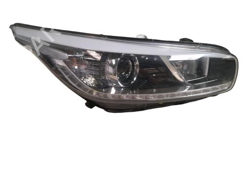 Used Right headlight Right headlight KIA CEE'D (JD) 1.6 CRDi 128 (128 hp) 35985314 35985314