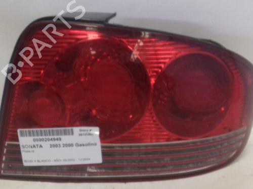 Used Right taillight HYUNDAI SONATA IV (EF) 2.0 16V (131 hp) 18535448