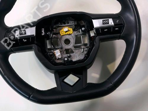 Used Steering wheel Steering wheel DS DS 3 / DS 3 CROSSBACK (UR_, UC_, UJ_) 1.5 BlueHDi 110 (UCYHSK) (110 hp) 34463494 34463494