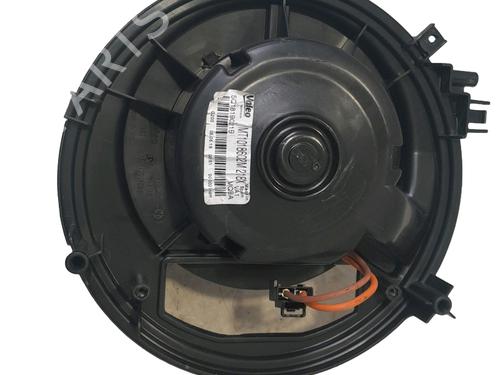 Heater blower motor SEAT LEON ST (5F8) 1.6 TDI | BP24966961M62 