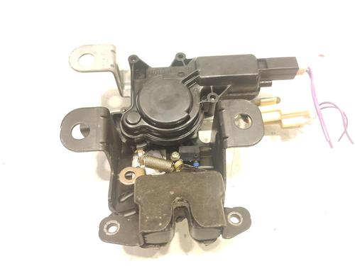 Used Tailgate lock Tailgate lock MAZDA RX-8 (SE, FE) 1.3 (FE103, SE3P) (231 hp) 34489195 34489195