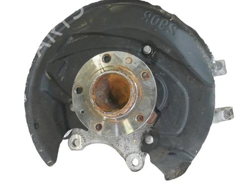 Used Right rear steering knuckle Right rear steering knuckle DS DS 7 (J4_, JC_) BlueHDi 130 (JCYHZU) (130 hp) 34379684 34379684