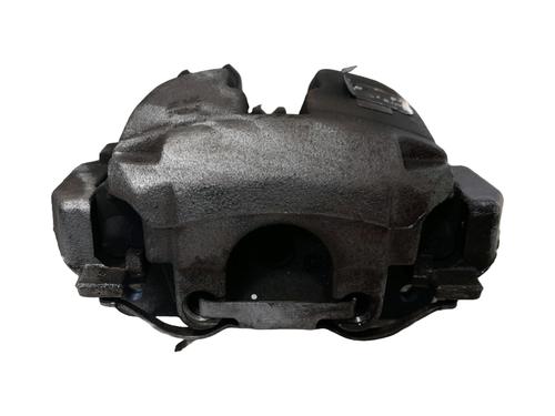 Used Right front brake caliper Right front brake caliper PEUGEOT 3008 II SUV (MC_, MR_, MJ_, M4_) 1.2 THP/ PureTech 130 (MRHNSM, MRHNSU, MRHNSJ, MRHNYW,... (131 hp) 33406304 33406304