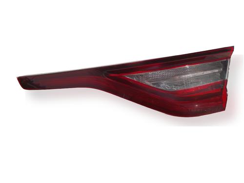 right-tailgate-light-renault-megane-iv-hatchback-b9amn_-2015-33409568 main image