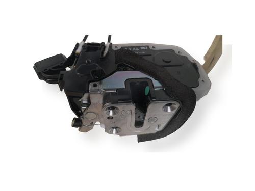 rear-right-lock-nissan-leaf-ze1-2017-34469146 main image